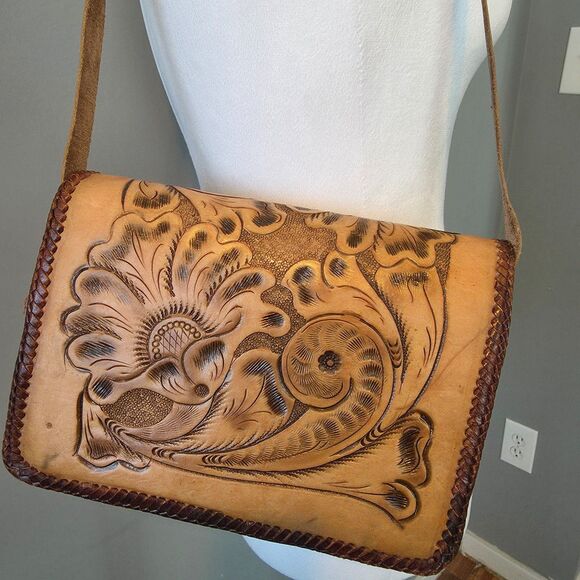 Vintage Leather Tooled Cross Body Bag. Western Style. OS - Picture 11 of 11